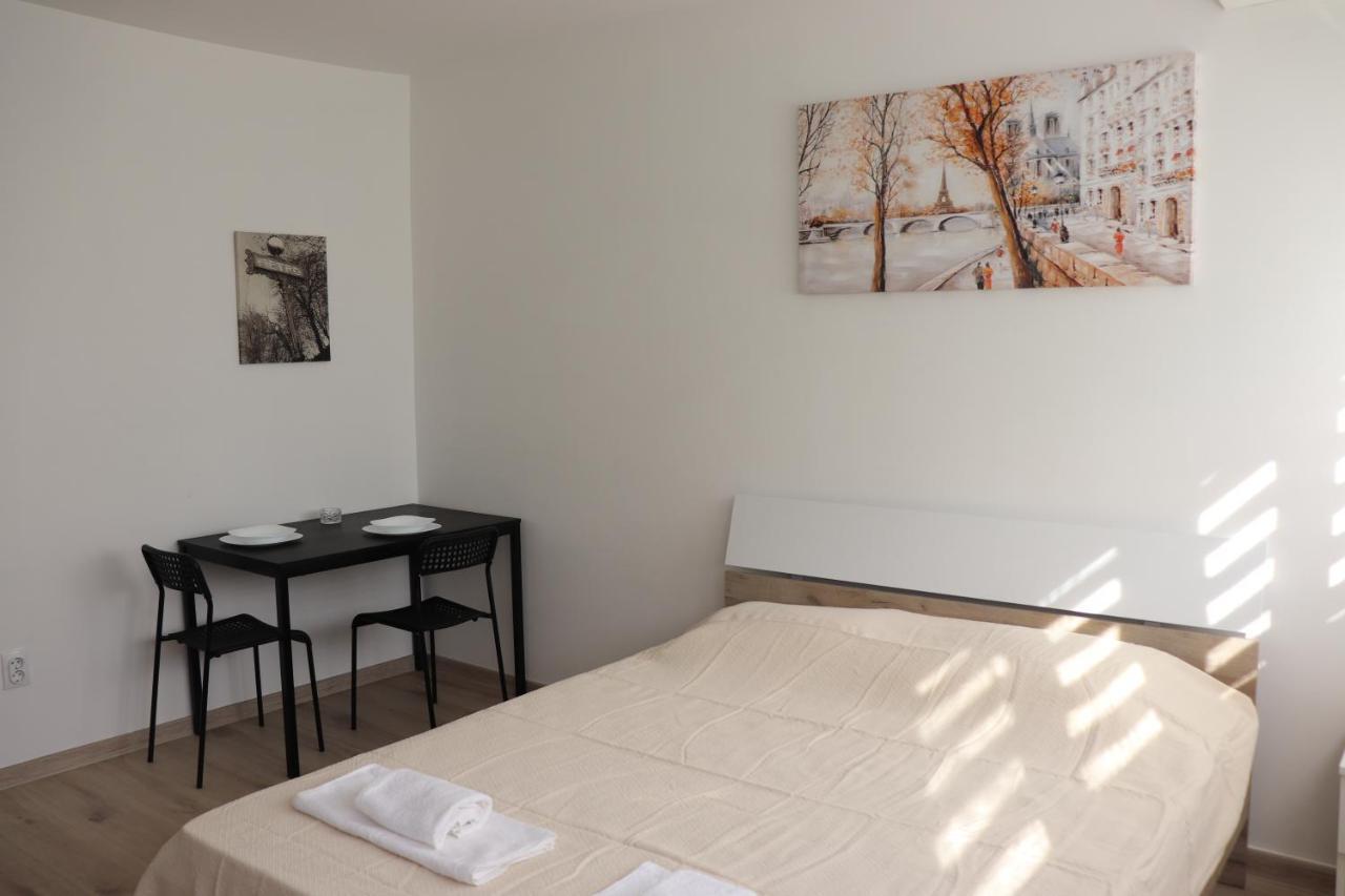 Apartman Lena Banovo Brdo Lejlighed Beograd Eksteriør billede