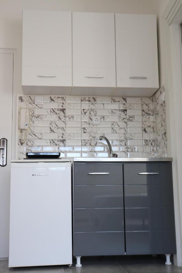 Apartman Lena Banovo Brdo Lejlighed Beograd Eksteriør billede
